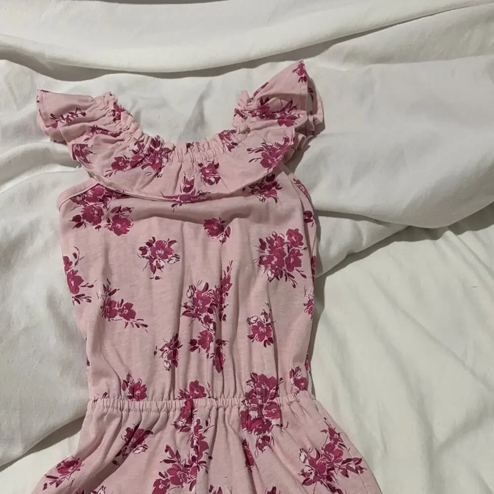 Childrens place S 5/6 Floral Pink Kids Romper ruffled sleeve